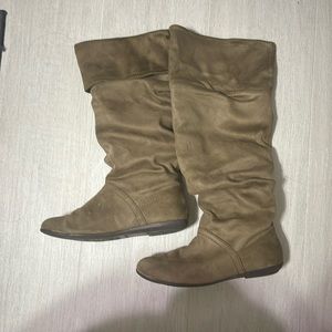 7 1/2 Nine West boots